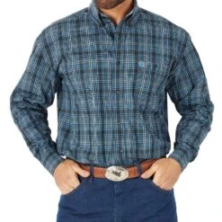 Wrangler Men's George Strait Navy Plaid Buttondown